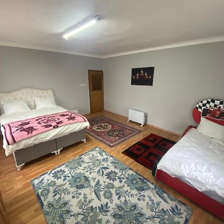 Triplex House Near The Airport Apartment Arnavutkoy Exterior photo